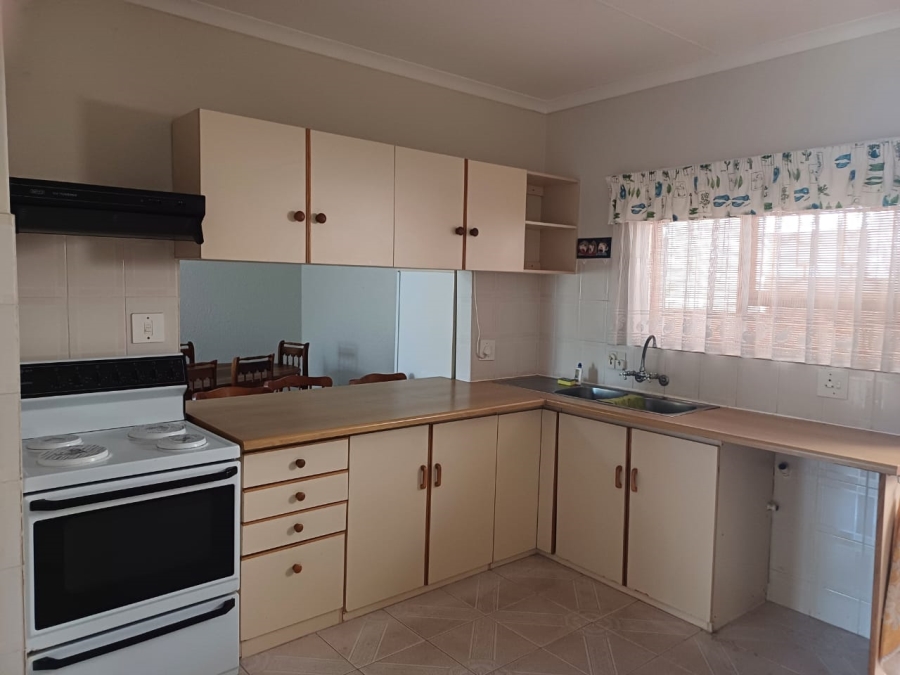 3 Bedroom Property for Sale in Deoville Park Western Cape